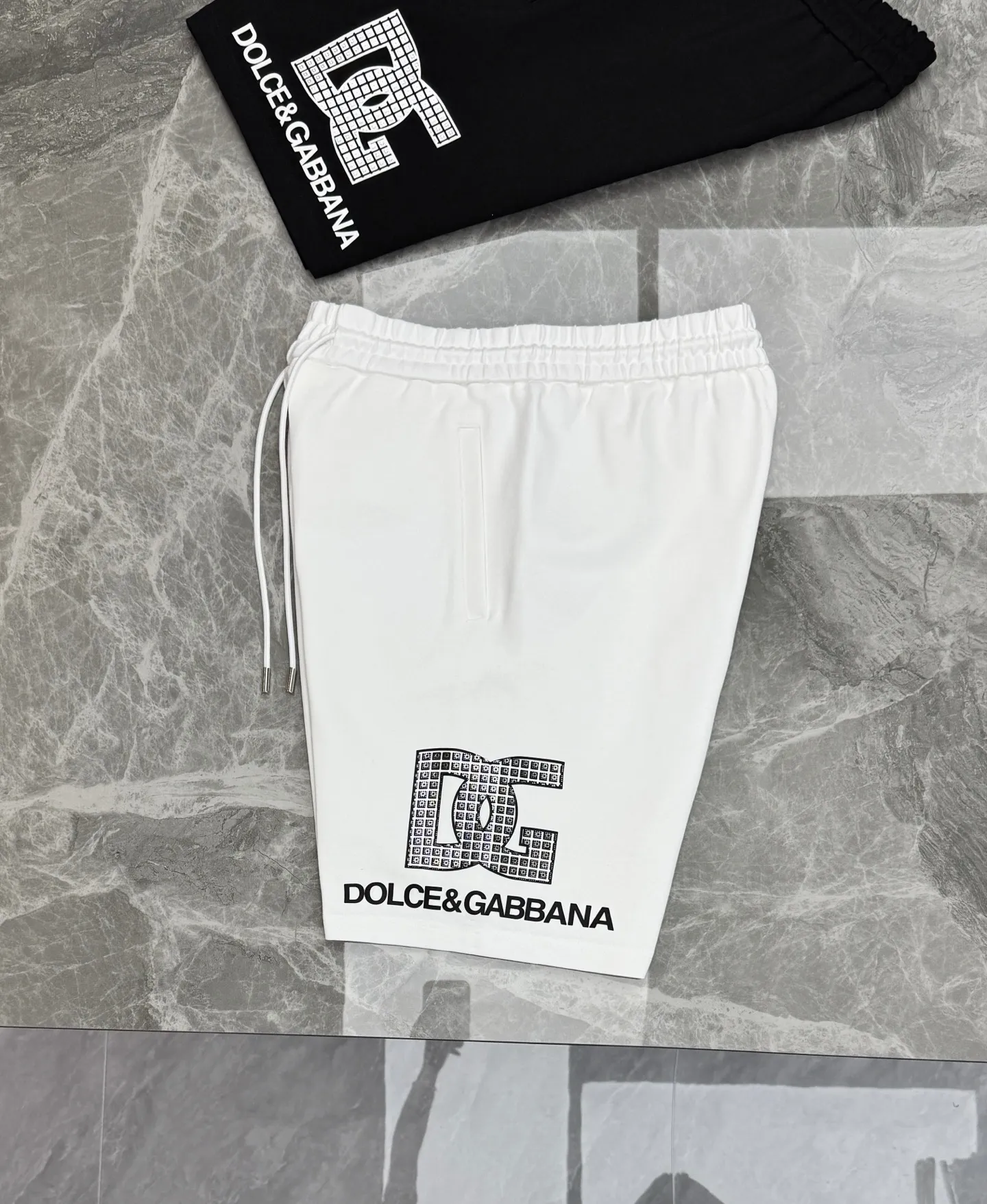 180。 190 ⚜️ DOLCE&GABBANA DG 🩳 T ❤️ Premium ， ， Breathable， ， 、 ， ， 。 ， DOLCE&GABBANA DG ，Retro ， ； ， ， 。Classic ， ； ， ， ； + ， 。Classic / ， ， 。 ！Sizes：M-3XL/29-36 ❗️（S 4XL ）175/145 L